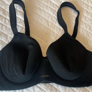 Victoria’s Secret Padded Sports Bra 36B- Max Support- Adjustable Straps- Black